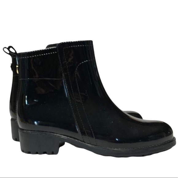Nicole Miller Shiny Patent Leather Ankle Rain Boots (size 6)🌹 - Picture 13 of 13